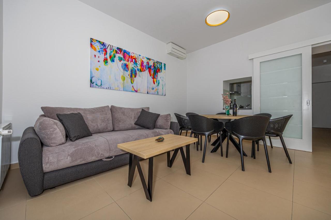 Veronika Apartman *