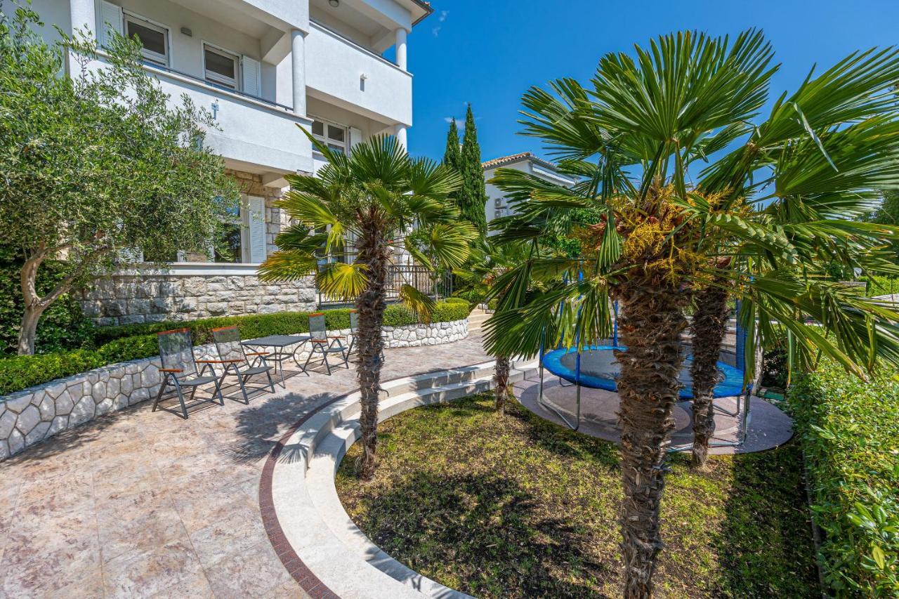 Veronika Apartman *
