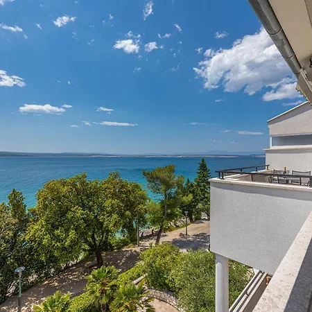 Villa Veronika Apartments Crikvenica Exterior foto